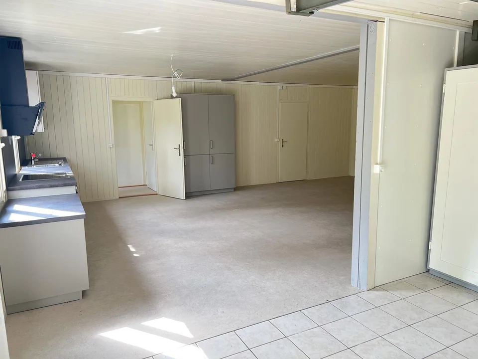 Grosszügige Wohnung in naturnaher Lage mit Wintergarten und Sitzplatz – Foto 5 von 13