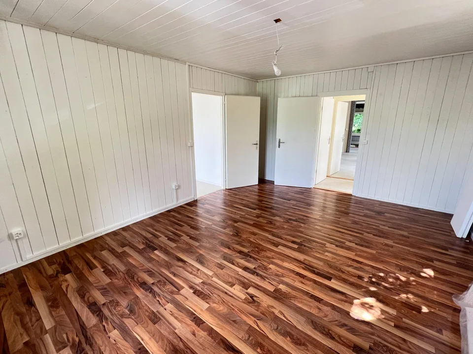 Grosszügige Wohnung in naturnaher Lage mit Wintergarten und Sitzplatz – Foto 9 von 13