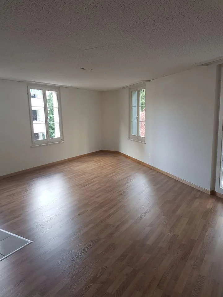 Vivre au-dessus des toits de la ville avec un balcon pour tomber amoureux – photo 3 sur 8
