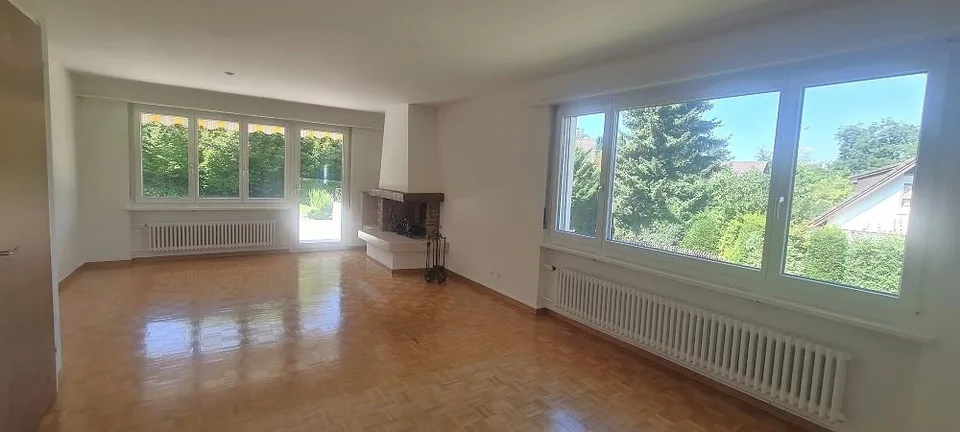 Schönes freistehendes Einfamilien-Haus in ruhigem Quartier – Foto 4 von 13