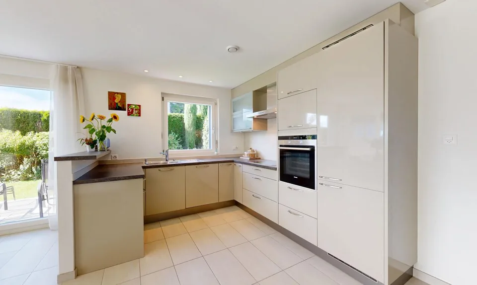 Maison contemporaine Minergie avec panorama d?exception sur le lac – photo 10 sur 11