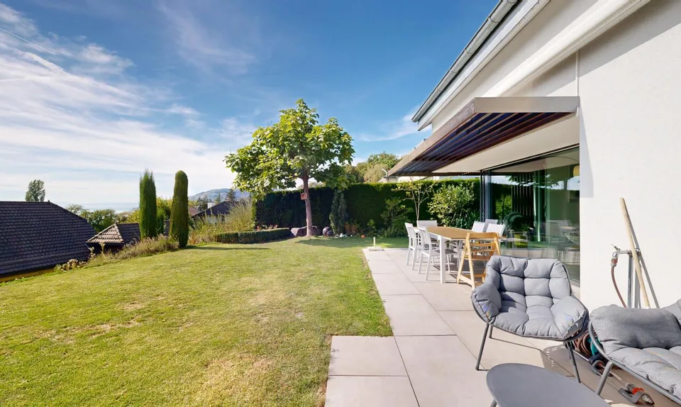 Maison contemporaine Minergie avec panorama d?exception sur le lac – photo 3 sur 11