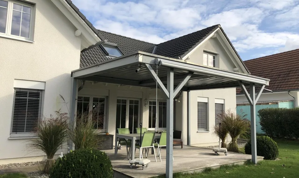 8.5 - Zimmer Einfamilienhaus mit viel Platz, Garten & ruhiger Wohnlage – Foto 2 von 13