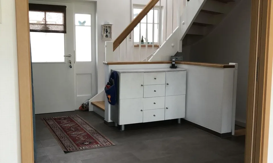 8.5 - Zimmer Einfamilienhaus mit viel Platz, Garten & ruhiger Wohnlage – Foto 7 von 13