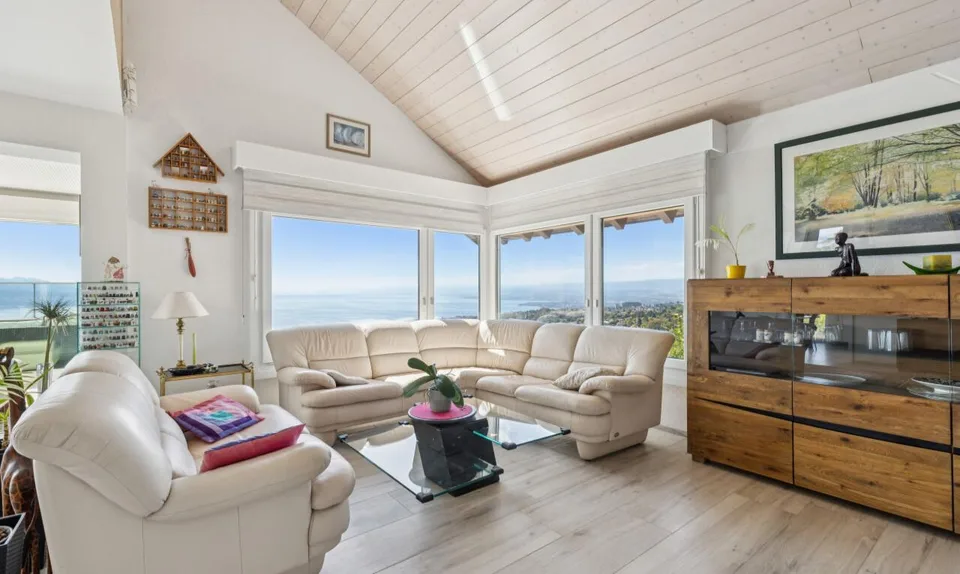 Magnifique villa individuelle avec vue imprenable sur le lac à Belmont – Foto 4 von 11