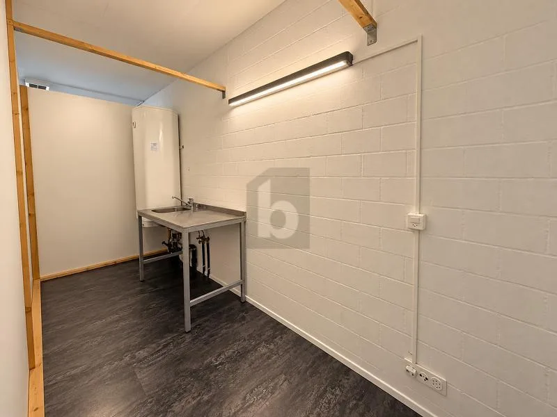 TOP LAGE FÜR BEAUTY, COIFFEUR ODER BÜRO – Foto 2 von 3