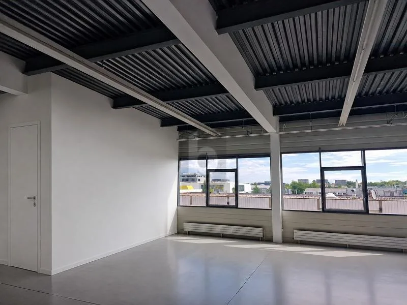 LOCAL POLYVALENT DE 110 M² – foto 3 di 5