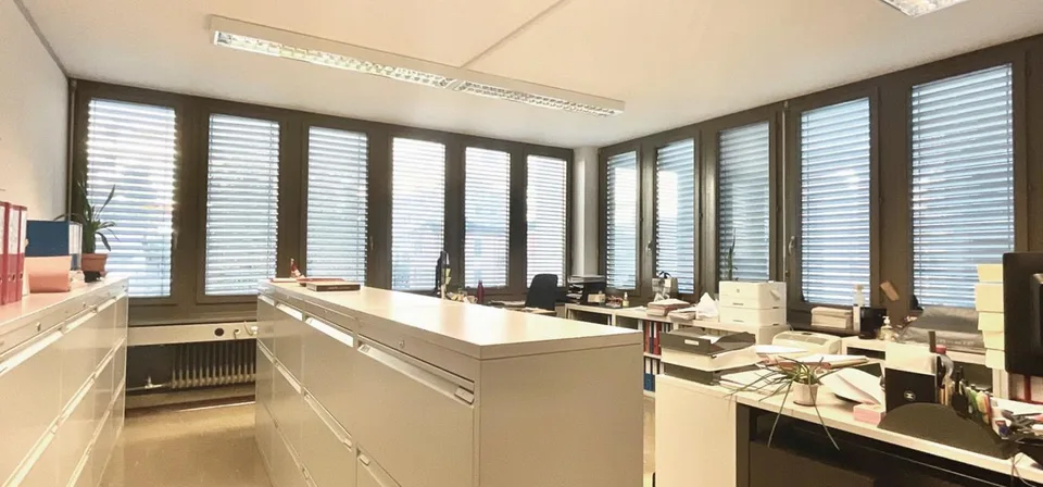 Stabile commerciale – Foto 2 von 7