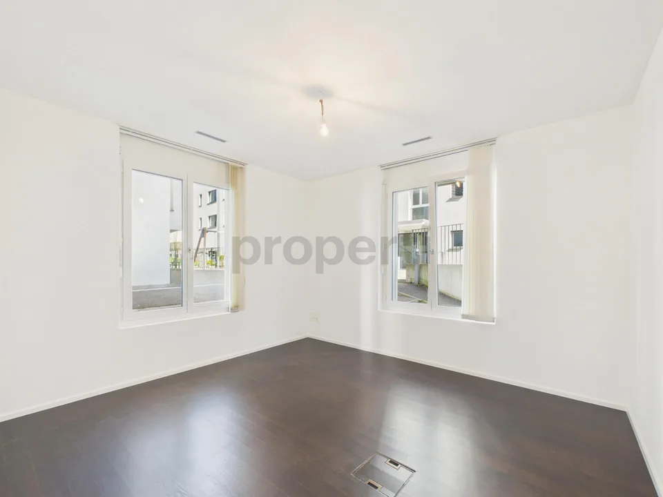 Moderne 4.5-Zimmer-Wohnung mit Aufzug, Opfikon – Foto 10 von 13