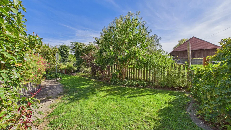 Haus mit 258m2 Wohnfläche und grenzenlosem Nutzungspotenzial – photo 20 sur 29