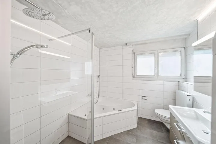 GARTENGLÜCK IN DEN BERGEN - 5.5 ZIMMER GARTENWOHNUNG IN ALPNACH DORF – Foto 5 von 8