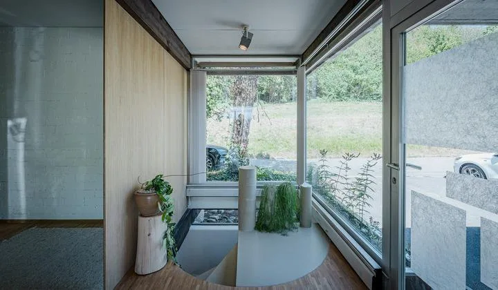 FRISCH SANIERTES ARCHITEKTENHAUS MIT ALPENBLICK UND ERWEITERUNGSPOTENTIAL – Foto 6 von 8