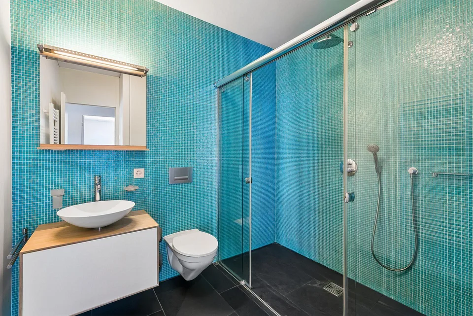 Repräsentatives Wohnen auf 168m2 direkt am Fluss: 3.5 Zimmer in Ennetbaden – Foto 7 von 13