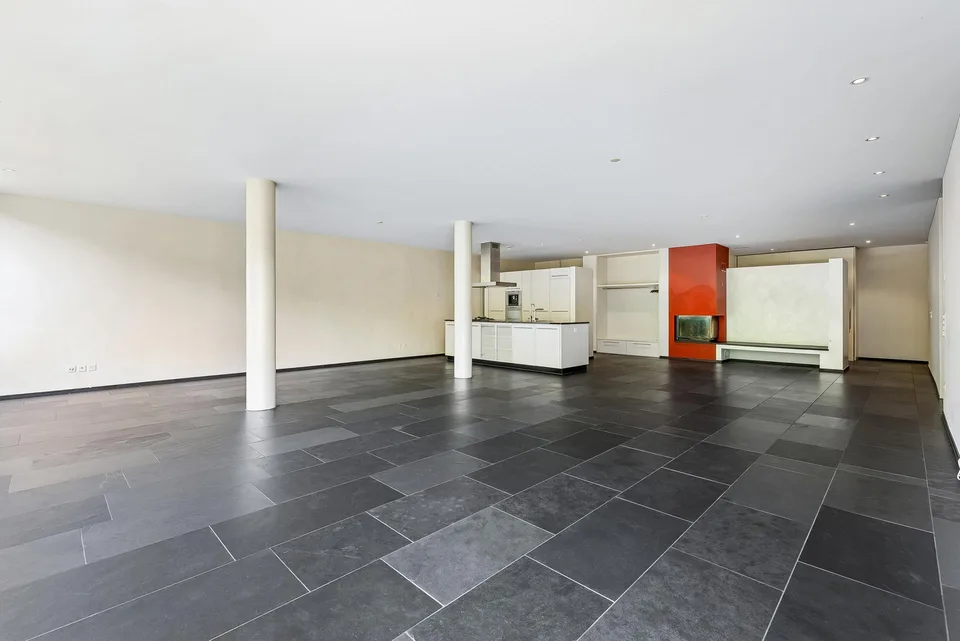 Repräsentatives Wohnen auf 168m2 direkt am Fluss: 3.5 Zimmer in Ennetbaden – Foto 4 von 13