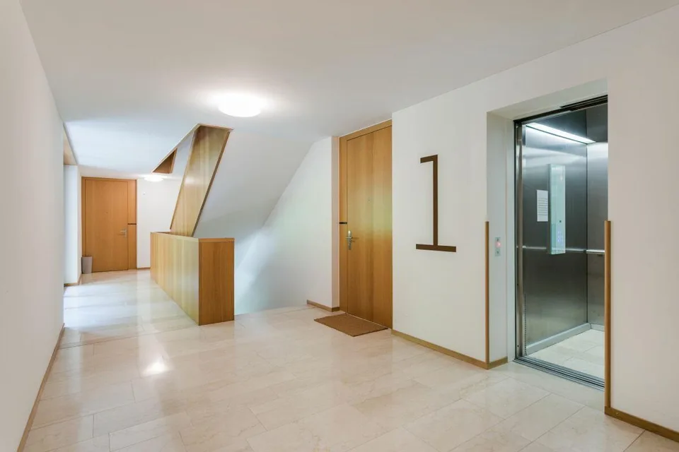 Très central et moderne appartement 2.5 pièces – photo 9 sur 11