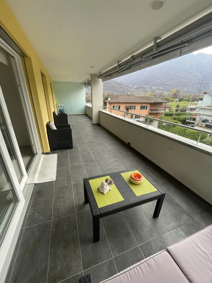 Moderno 3.5 locali con grande terrazzo a Monte Carasso. – Foto 5 von 11