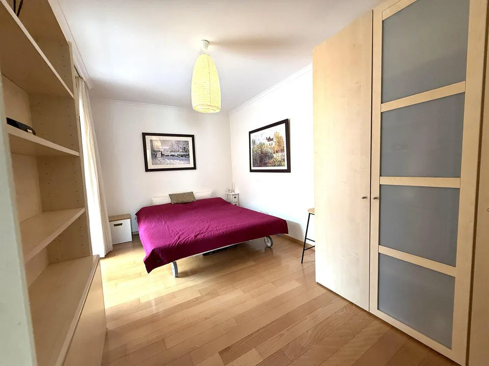 Appartamento luminoso e moderno di 4,5 stanze al sesto piano – photo 6 sur 9