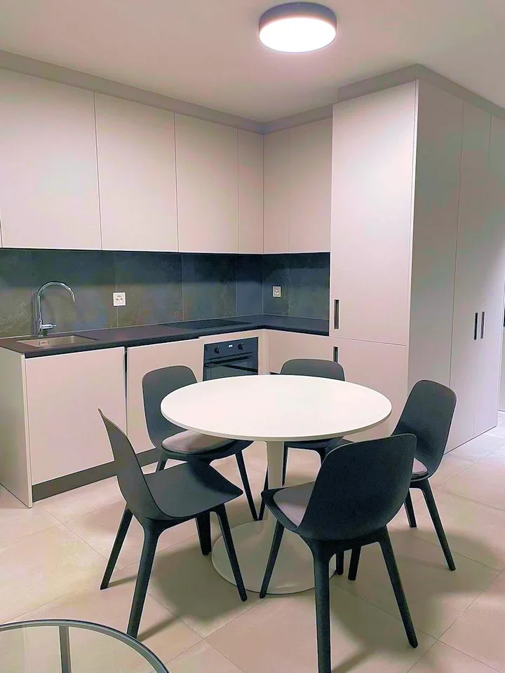 Appartamento arredato di 2.5 locali a Morbio Inf. – Moderno e luminoso – Foto 3 von 8