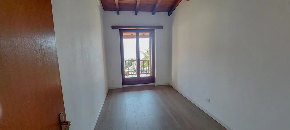 Locarno Monti - 4.5-Zimmer-Reihenhaus mit Seesicht und Privatgarten – Foto 9 von 18