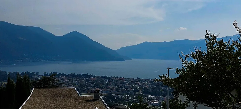 Locarno Monti - 4.5-Zimmer-Reihenhaus mit Seesicht und Privatgarten – Foto 13 von 18