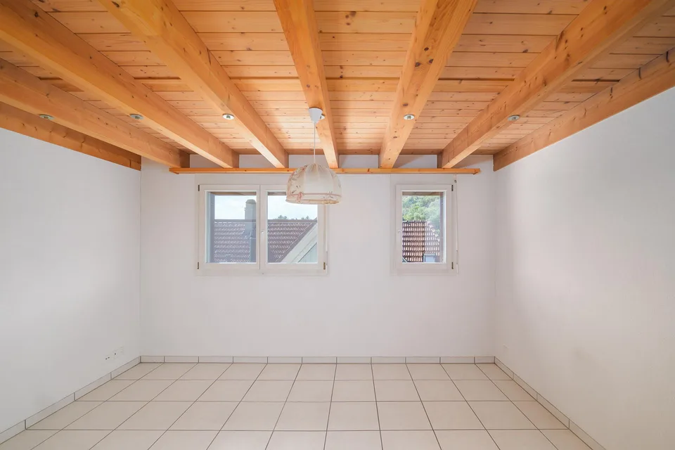 3.5-Zimmer-Maisonette mit 144 m², Galerie und viel Potenzial – photo 10 sur 21