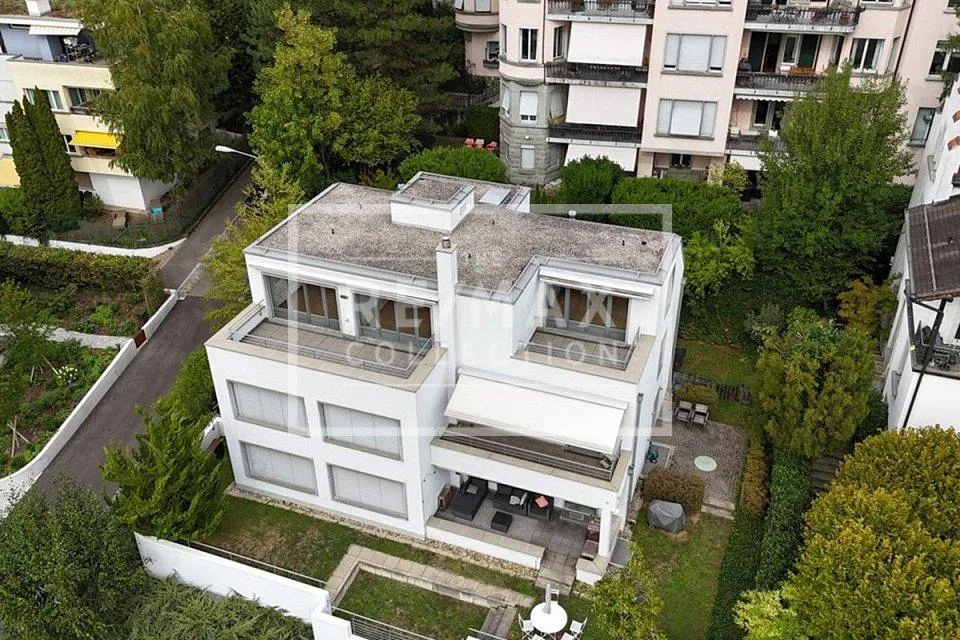Appartamento attico di 2,5 stanze e studio aggiuntivo sul Zurichberg – foto 8 di 13