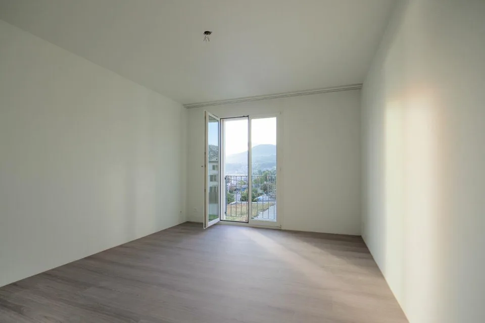 Dreamlike lake view in top location! – photo 9 of 13