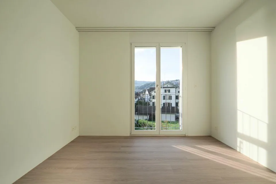 Dreamlike lake view in top location! – photo 10 of 13