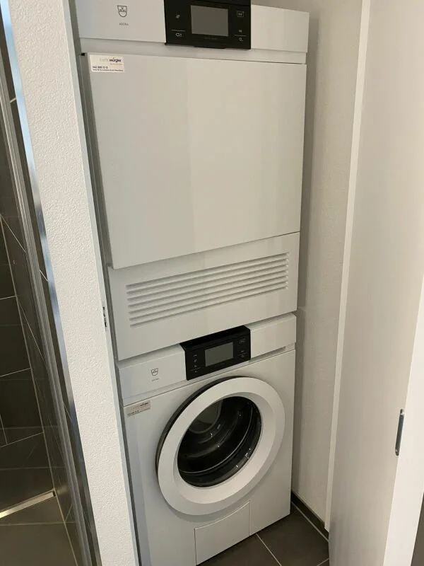 Einmalige 4.5-Zimmerwohnung im 9. Obergeschoss mit Weitblick über d... – Foto 7 von 11