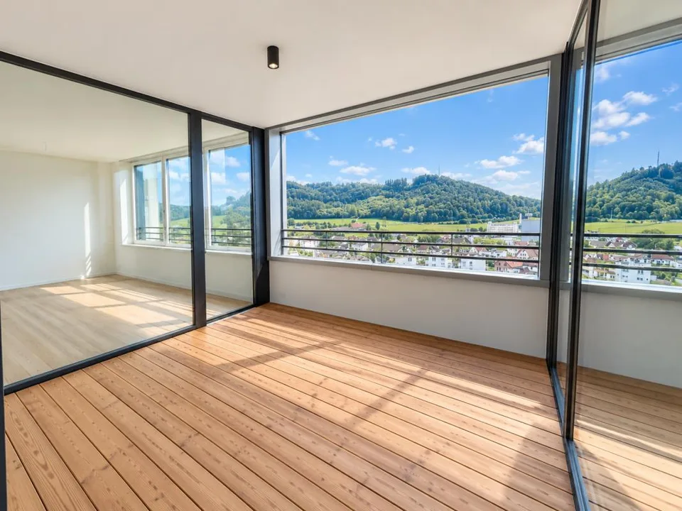 Einmalige 4.5-Zimmerwohnung im 9. Obergeschoss mit Weitblick über d... – Foto 3 von 11