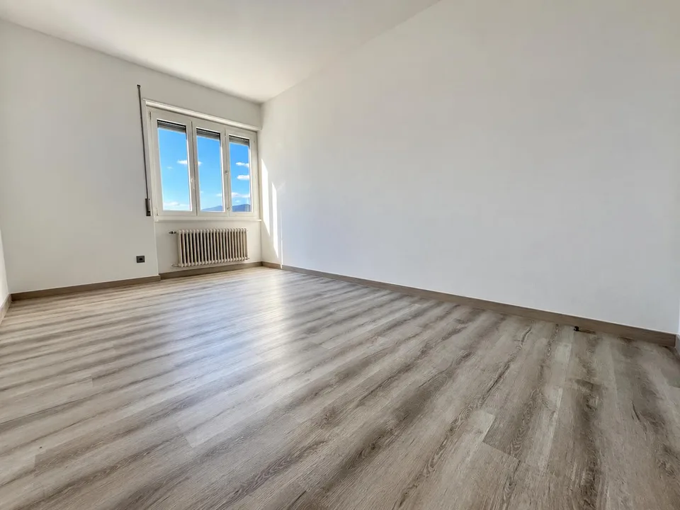 Bis zu 2 Monate kostenlos - 3.5 Zimmer vollständig renoviert in Chiasso – Foto 4 von 8