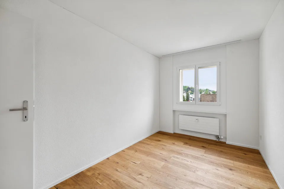 Totalsanierte 4.5 Zimmer-Wohnung in Herzen von Niederuzwil – photo 8 sur 11