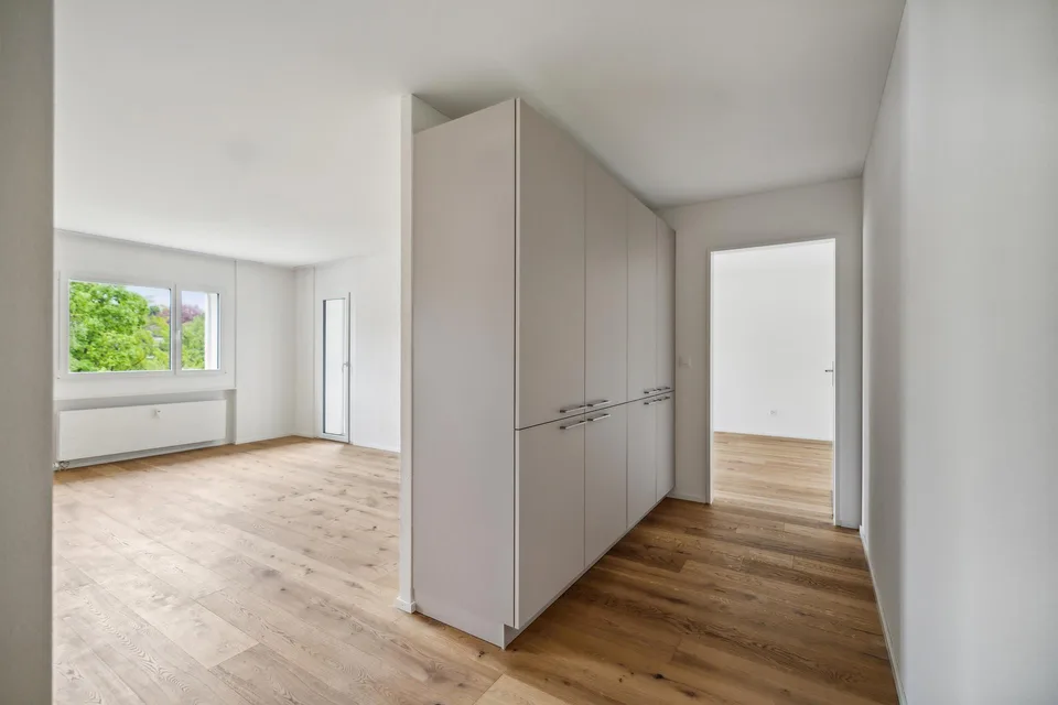 Totalsanierte 4.5 Zimmer-Wohnung in Herzen von Niederuzwil – photo 3 sur 11