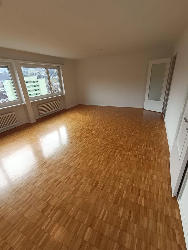 Helle und gemütliche 4.5-Zimmerwohnung in Wattwil – foto 8 di 9