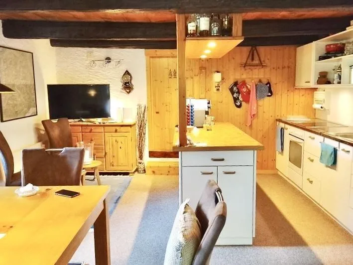3 1/2-Zimmer-Rustico mit vielen Nebenräumen, sehr ruhige, sonnige A... – foto 2 di 25