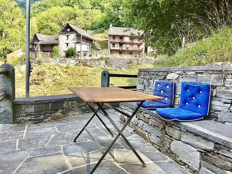 3 1/2-Zimmer-Rustico mit vielen Nebenräumen, sehr ruhige, sonnige A... – foto 17 di 25