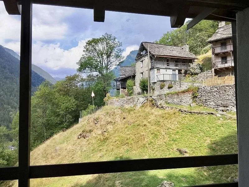 3 1/2-Zimmer-Rustico mit vielen Nebenräumen, sehr ruhige, sonnige A... – foto 24 di 25