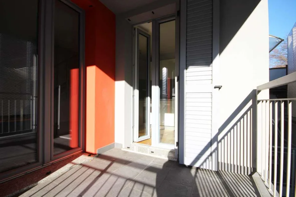 Mendrisio-Capolago: moderno 2,5 loc. duplex nel nucleo – foto 7 di 9