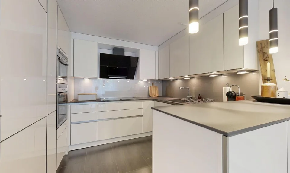 Ampia casa a schiera di 5,5 locali con molto spazio a Birrhard – foto 4 di 11