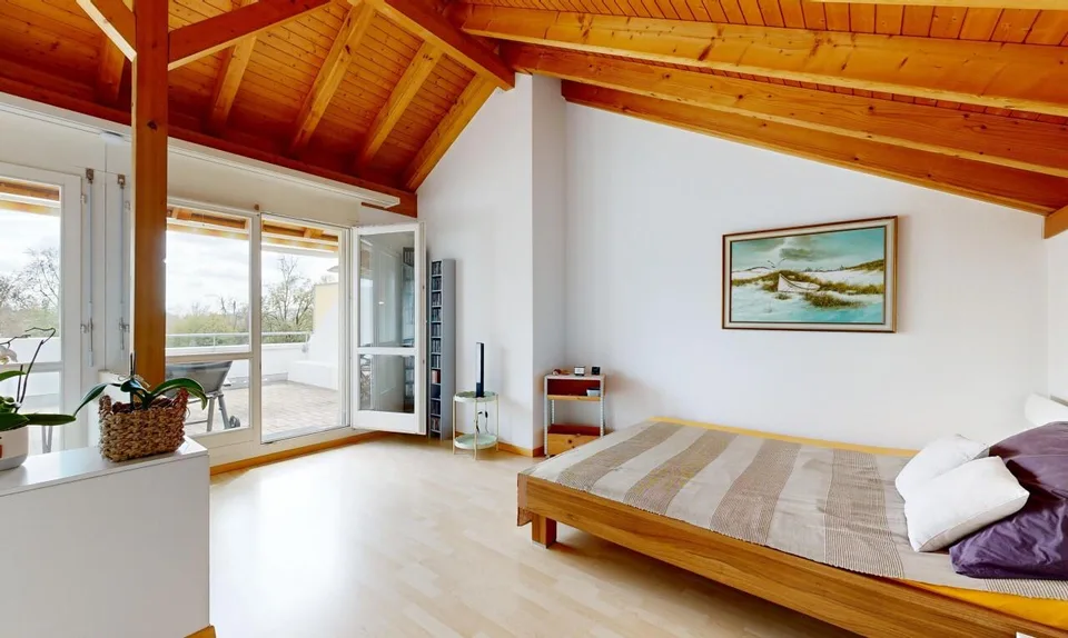 Ampia casa a schiera di 5,5 locali con molto spazio a Birrhard – foto 7 di 11