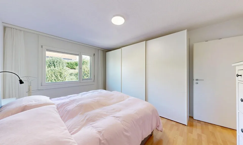 Stilvolle 4.5-Zimmer-Wohnung mit Ausbaupotenzial – Foto 7 von 13