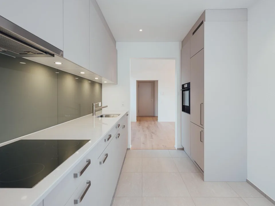 Moderne 3.5 Zimmerwohnung mit Gartensitzplatz & Bergpanorama – photo 4 of 14