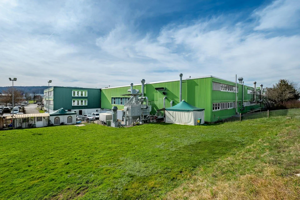 Gewerbe- und Produktionsflächen mit Büro ab 2'000 m² - flexibel und... – Foto 2 von 11