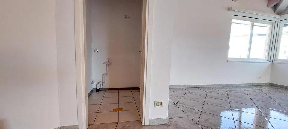 Solduno - splendido 2.5 + ufficio di 155 m2 (ref. 387-9) – Foto 11 von 18