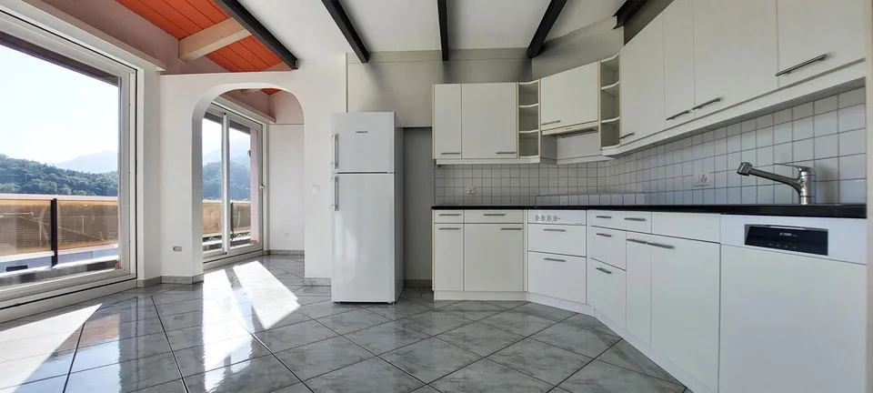 Solduno - splendido 2.5 + ufficio di 155 m2 (ref. 387-9) – Foto 7 von 18