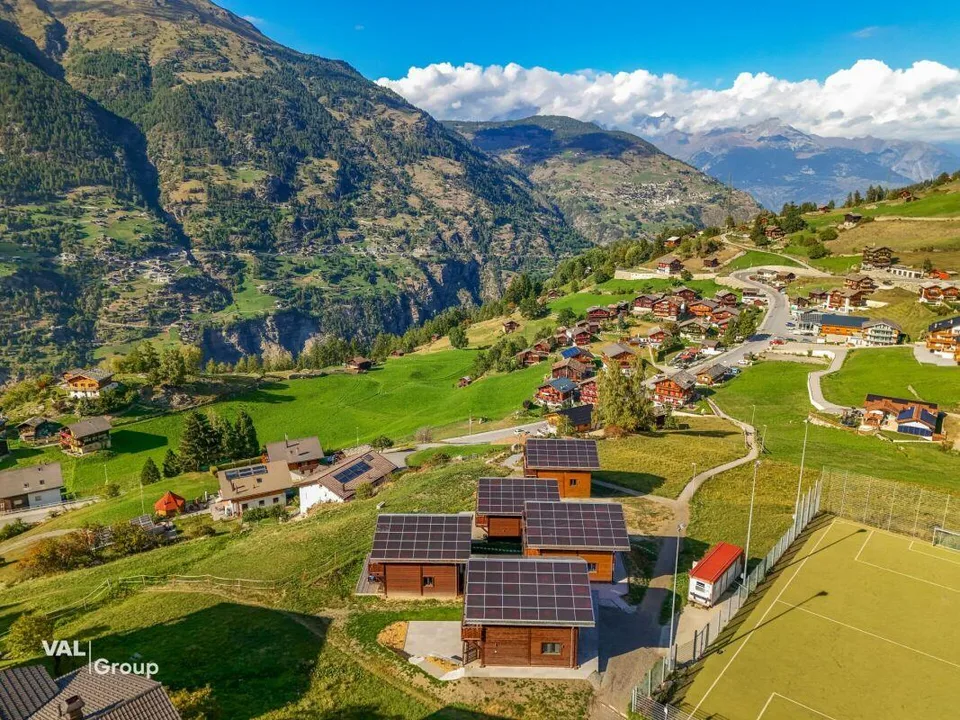Das letzte Chalet: Neubau mit Zweitwohnsitz in Grächen – Foto 23 von 24