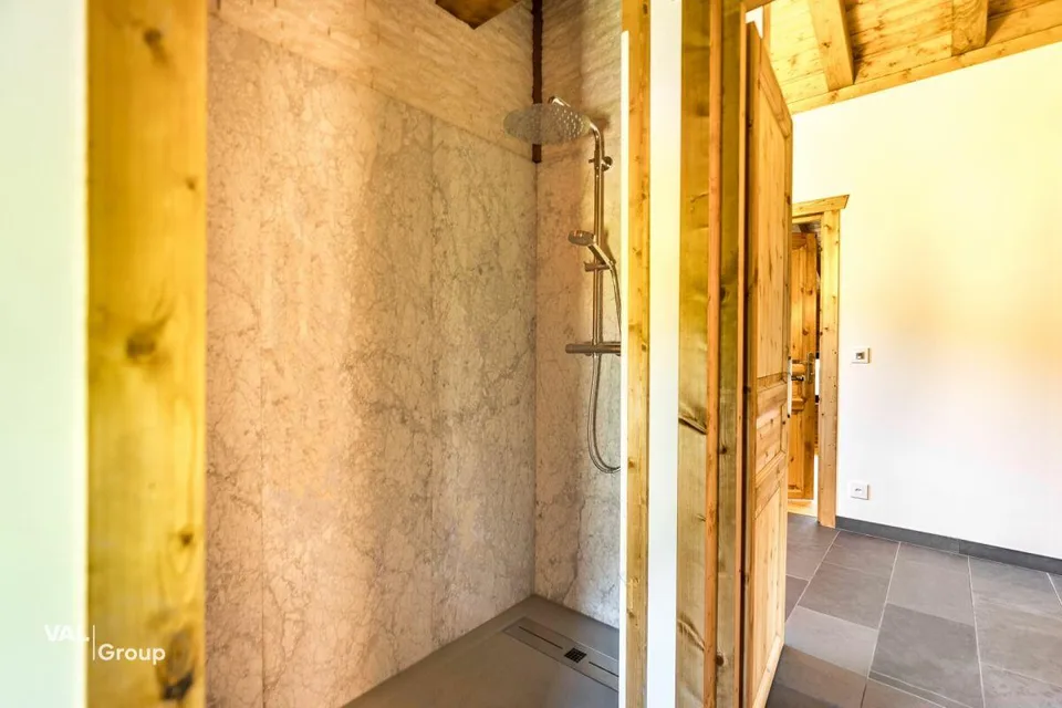Das letzte Chalet: Neubau mit Zweitwohnsitz in Grächen – Foto 17 von 24