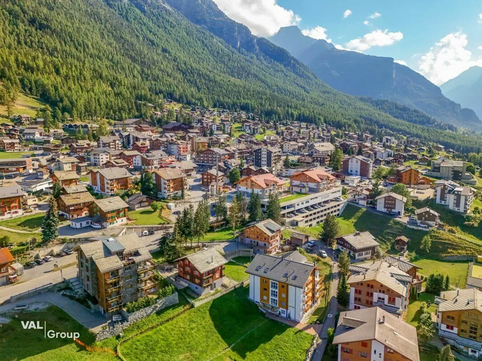 Das letzte Chalet: Neubau mit Zweitwohnsitz in Grächen – Foto 24 von 24