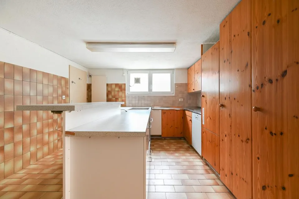 Bien immobilier nécessitant une rénovation avec un potentiel de développement – photo 3 sur 7