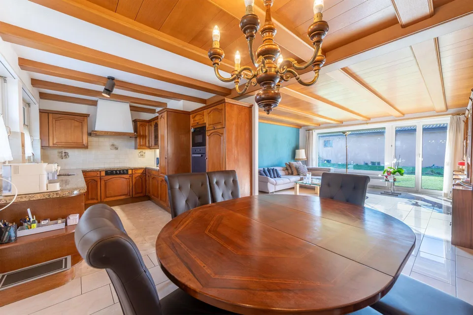 Ein Zuhause zum Geniessen - 5-Zimmer Einfamilienhaus mit Wintergart... – photo 5 sur 13